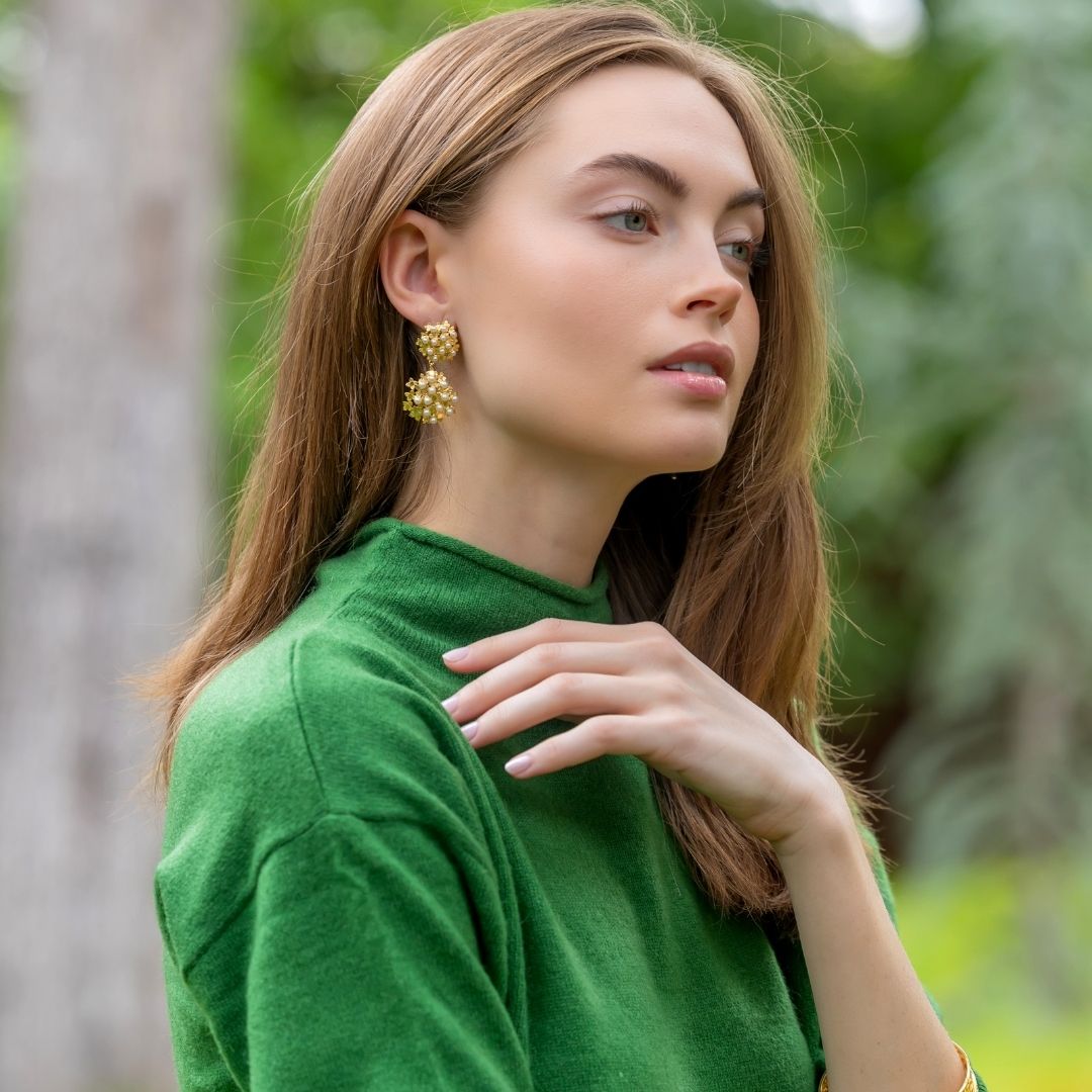 Model is wearing Jardin Hydrangea Pearl Double Earrings_m donohue collection